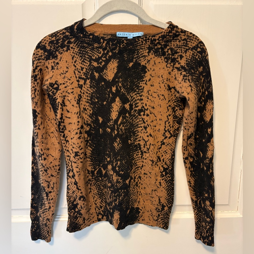 Antonio Melani snake print fitted cashmere gold black women sweater xs x-small